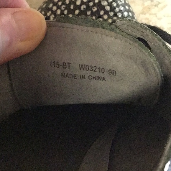 Cute Cole Haan size 9 - Picture 3 of 4